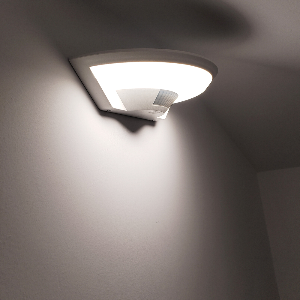 V-TAC LED-Wandleuchte 10W mit PIR-Bewegungsmelder CREE-Chip Neutralweiß 4000K weiß